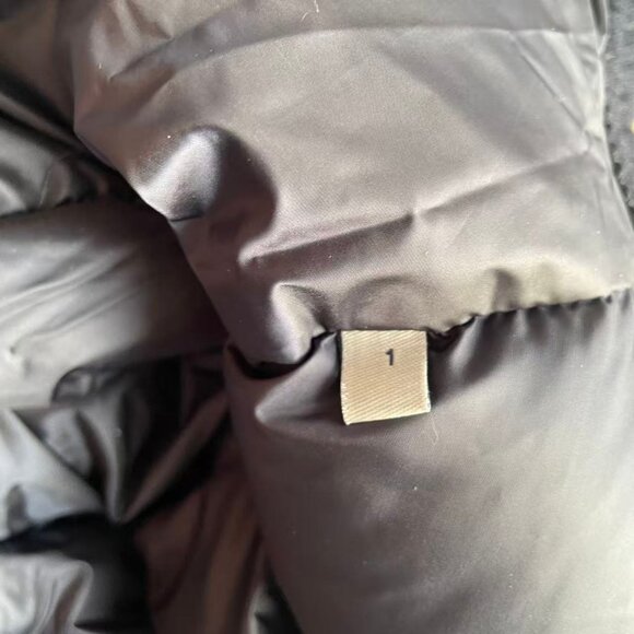 Aristio Short Down Jacket - Picture 12 of 14